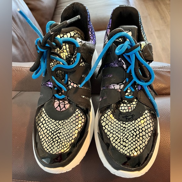 DKNY Womens Black Snake Skin Print Lynzie Toe Leather Athletic Sneakers 11M - Picture 2 of 9